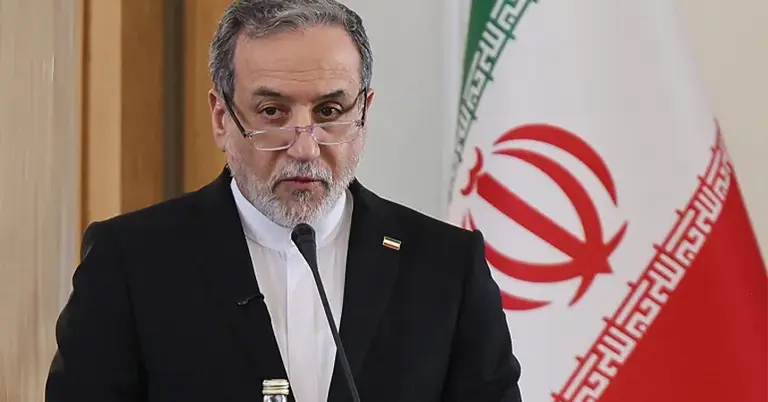 ইরানের পররাষ্ট্রমন্ত্রী আব্বাস আরাঘচি